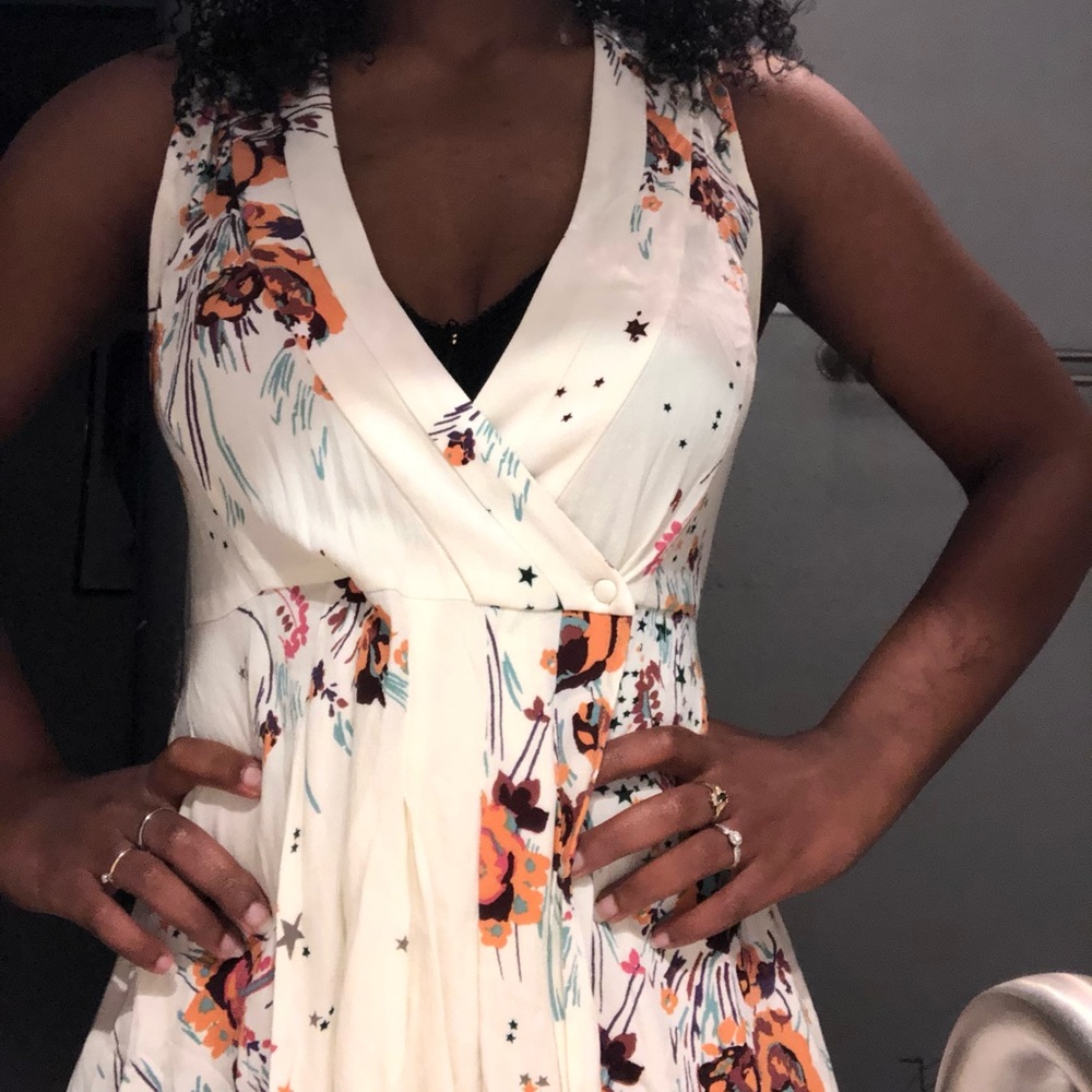 White floral print tunic by Free People size M